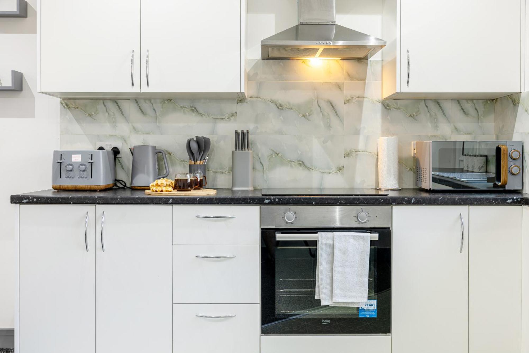 Rnm - Upgraded Business Stay For Travelling Contractors, All Amenities, Private Access Entire Place, Kitchen & Washroom, Smart Tv, Easy Access, Parking Nearby Cradley Heath Esterno foto
